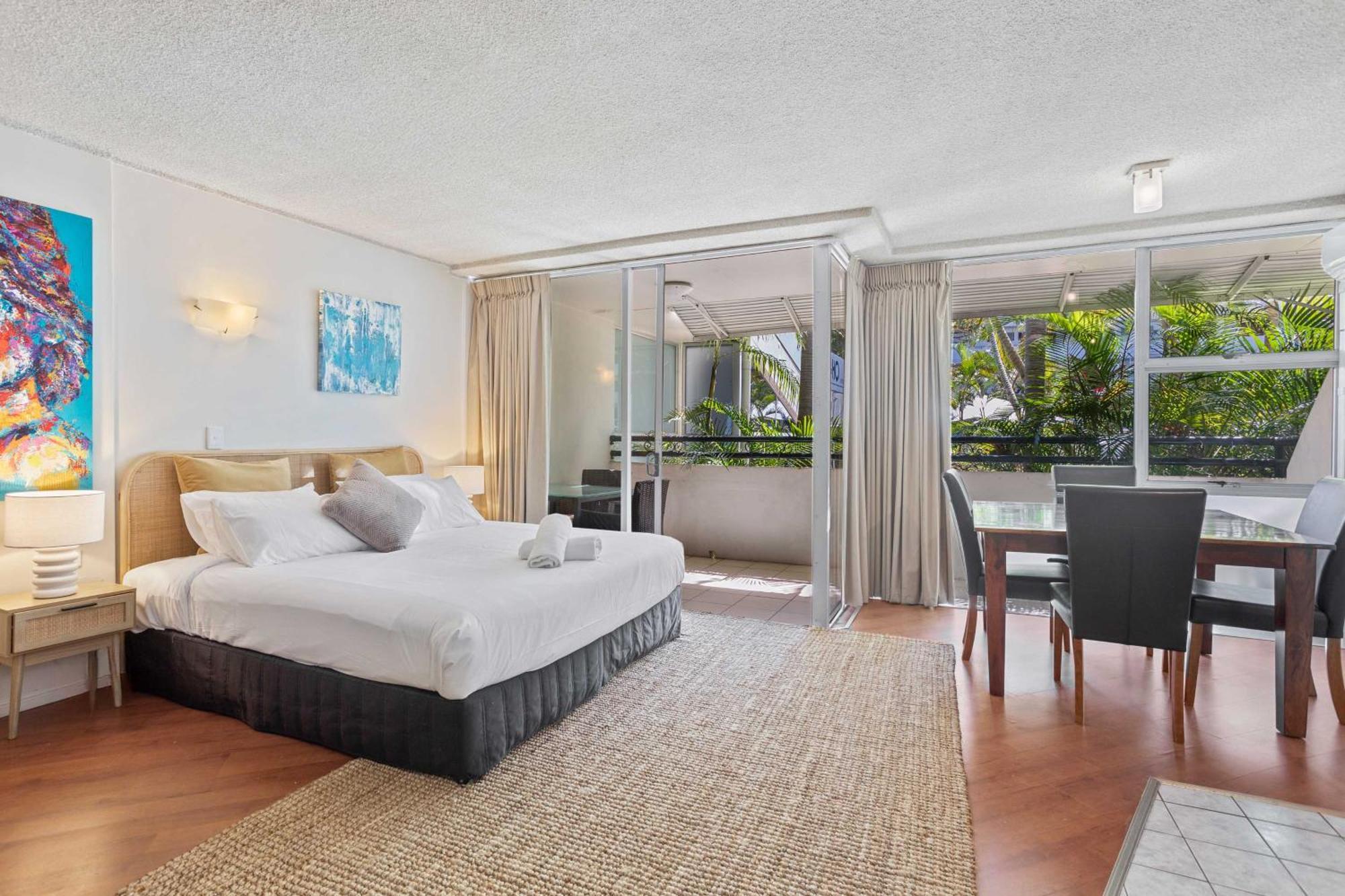 Hi Ho Beach Apartments On Broadbeach Gold Coast Exterior foto