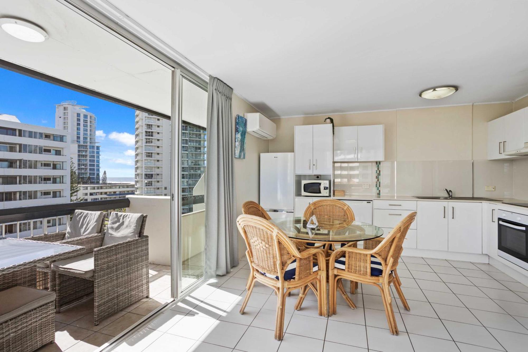 Hi Ho Beach Apartments On Broadbeach Gold Coast Exterior foto