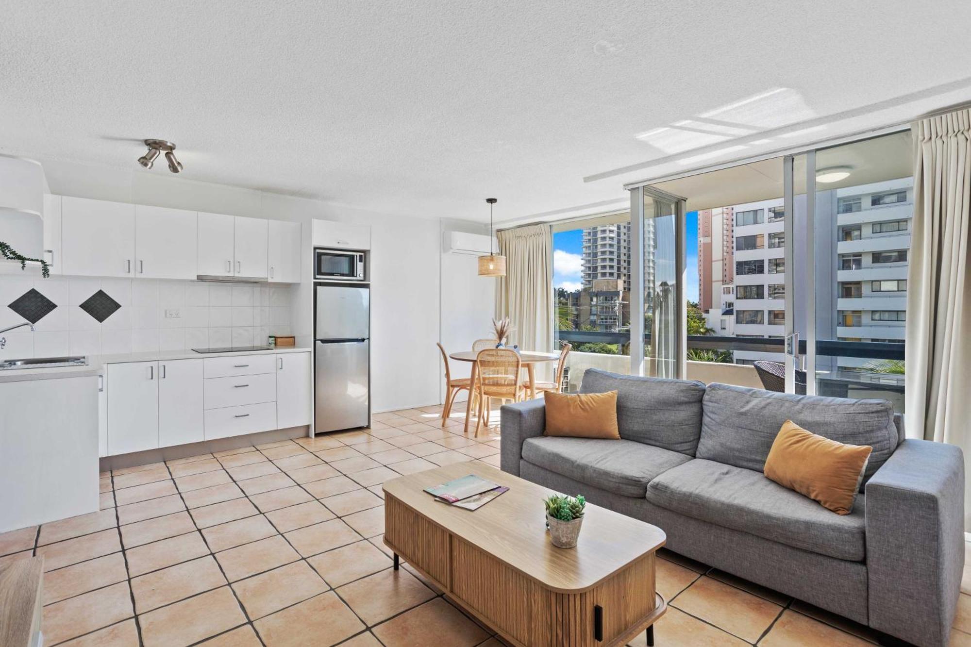 Hi Ho Beach Apartments On Broadbeach Gold Coast Exterior foto